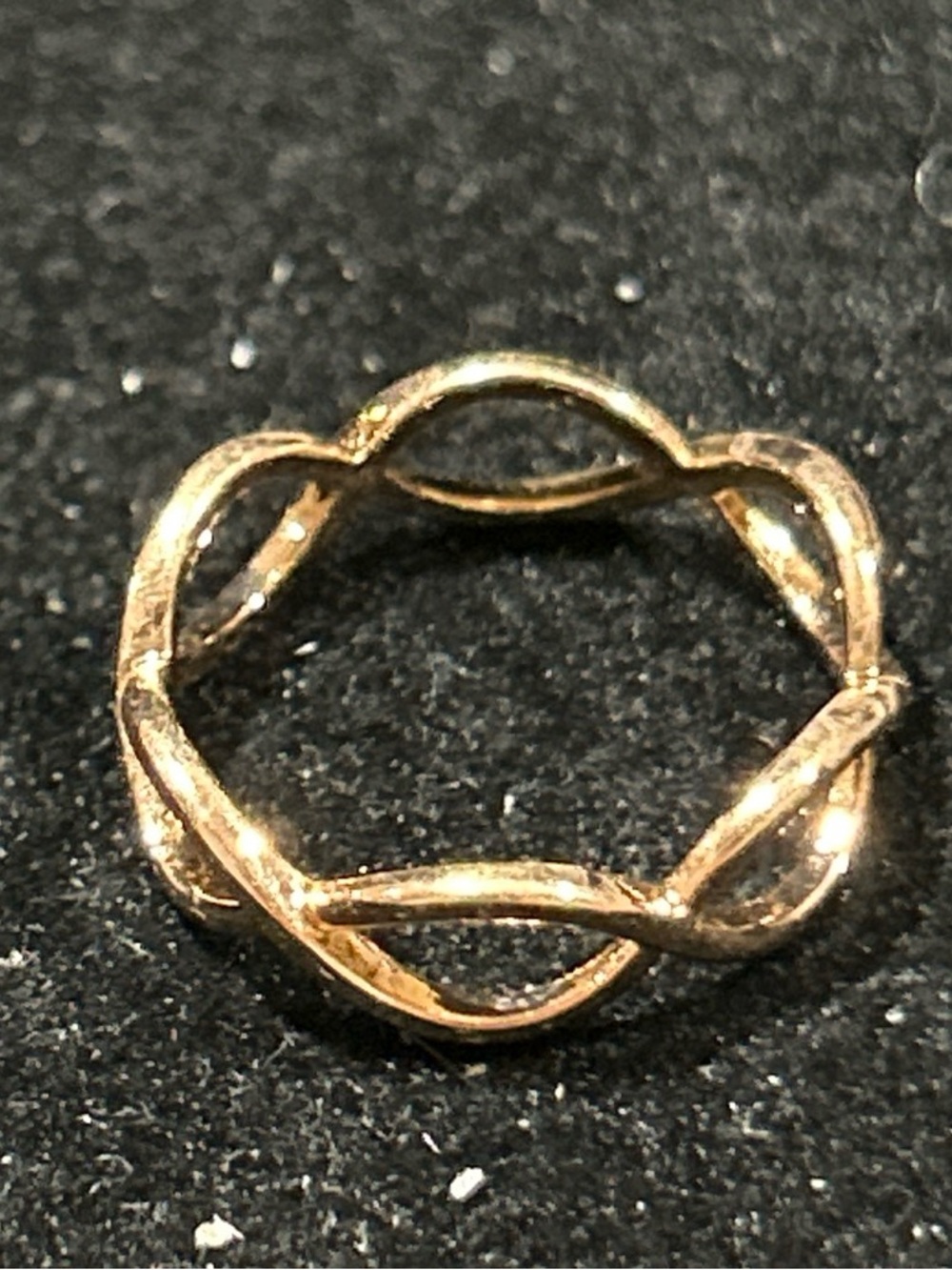 Gold color rings size 5